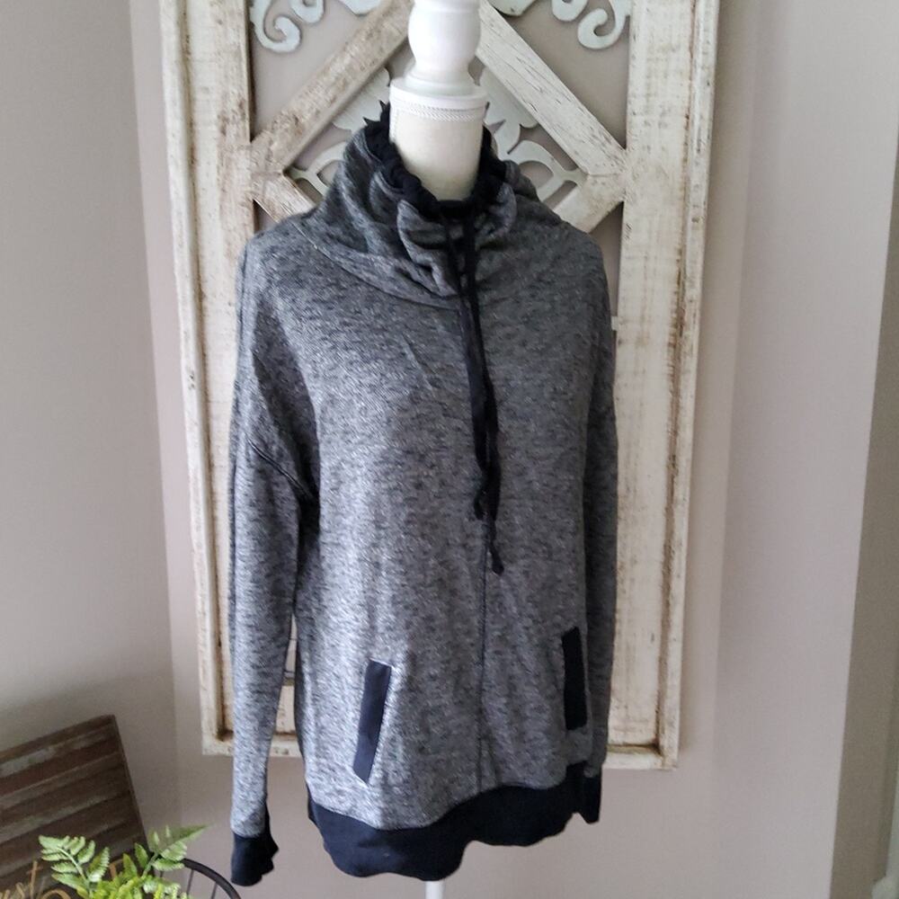 Xersion Women's Drawstring Funnel Neck Pullover Sweatshirt in Black Gray Medium